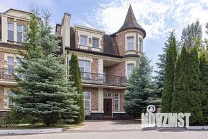 Таунхаус 350м², 3-этажный, участок 8 сот.  