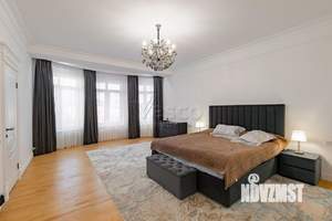 Коттедж 625м², 2-этажный, участок 8 сот.  