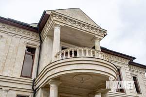 Дом 1300м², 2-этажный, участок 22 сот.  