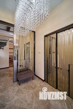 Коттедж 366м², 2-этажный, участок 11 сот.  