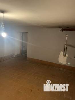 Коттедж 477м², 3-этажный, участок 20 сот.  