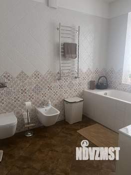Таунхаус 150м², 3-этажный, участок 2 сот.  