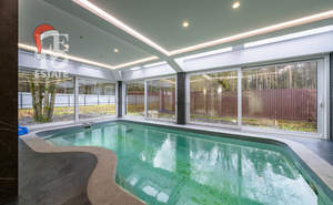 Дом 245м&sup2;, 2-этажный, участок 7 сот.  