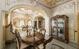 Дом 1778м², 2-этажный, участок 28 сот.  