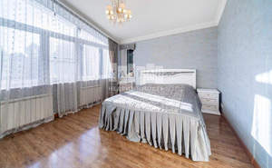 Дом 300м², 3-этажный, участок 10 сот.  