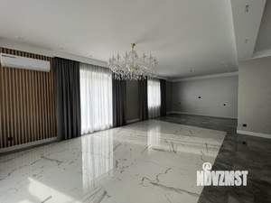 Таунхаус 623м², 2-этажный, участок 10 сот.  