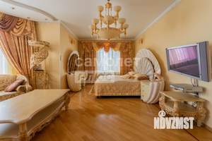 Коттедж 490м², 2-этажный, участок 12 сот.  