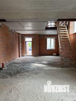 Таунхаус 190м², 3-этажный, участок 4 сот.  