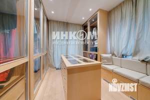 Дом 454м², 3-этажный, участок 15 сот.  