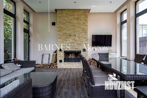 Дом 600м&sup2;, 2-этажный, участок 20 сот.  