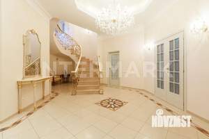 Коттедж 800м², 2-этажный, участок 46 сот.  