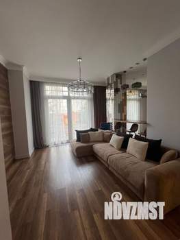 Таунхаус 440м², 3-этажный, участок 5 сот.  