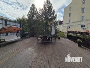 Таунхаус 368м², 3-этажный, участок 1 сот.  