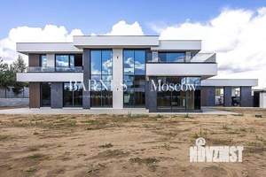 Дом 430м², 2-этажный, участок 16 сот.  