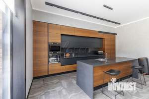 Коттедж 540м², 2-этажный, участок 25 сот.  