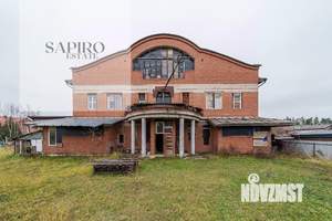 Дом 1300м², 3-этажный, участок 32 сот.  
