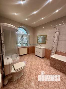 Дом 370м², 2-этажный, участок 12 сот.  