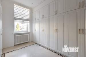 Дом 324м², 2-этажный, участок 14 сот.  