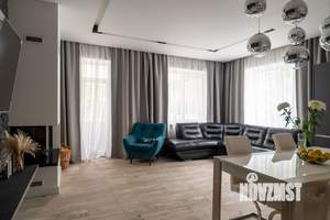 Таунхаус 170м², 3-этажный, участок 4 сот.  
