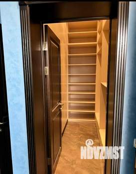 Дом 450м², 3-этажный, участок 12 сот.  