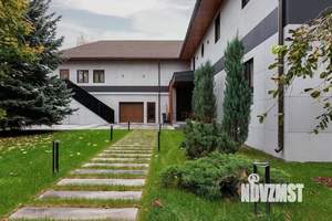 Коттедж 975м², 2-этажный, участок 30 сот.  