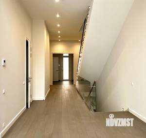 Коттедж 700м², 3-этажный, участок 8 сот.  