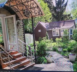 Дом 215м², 2-этажный, участок 9 сот.  