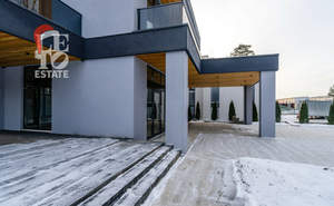 Дом 430м&sup2;, 2-этажный, участок 10 сот.  