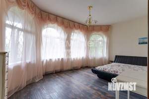 Коттедж 370м², 2-этажный, участок 12 сот.  