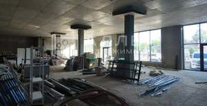 Дом 1400м², 3-этажный, участок 26 сот.  