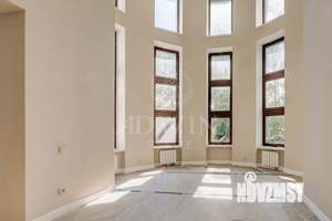 Дом 1550м², 4-этажный, участок 16 сот.  