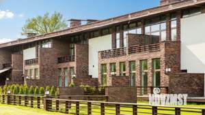 Таунхаус 360м², 3-этажный, участок 3 сот.  