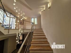 Таунхаус 368м², 3-этажный, участок 1 сот.  