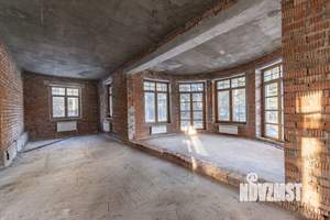Дом 600м², 3-этажный, участок 19 сот.  