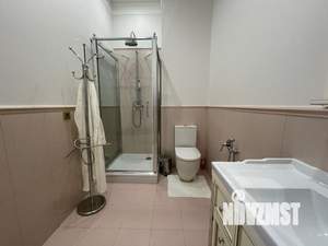 Таунхаус 350м², 3-этажный, участок 8 сот.  