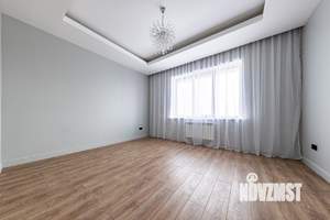 Дом 306м², 2-этажный, участок 14 сот.  