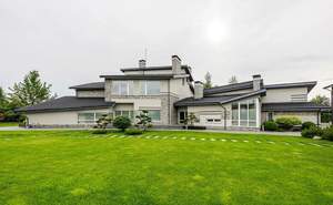 Дом 1000м², 2-этажный, участок 39 сот.  