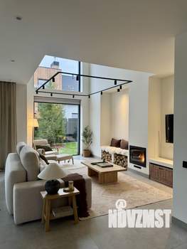 Дом 200м², 2-этажный, участок 7 сот.  