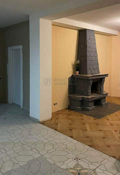 Дом 249м², 3-этажный, участок 6 сот.  