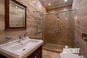 Коттедж 215м², 2-этажный, участок 10 сот.  