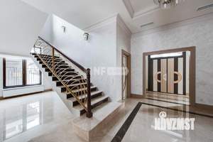 Дом 380м², 2-этажный, участок 12 сот.  