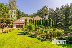 Дом 439м², 2-этажный, участок 32 сот.  