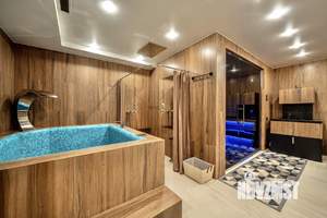 Дом 1500м&sup2;, 3-этажный, участок 13 сот.  