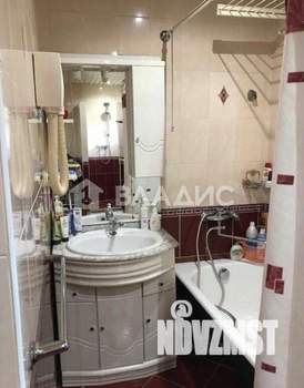 Дом 250м², 2-этажный, участок 6 сот.  