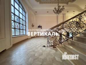 Дом 650м², 3-этажный, участок 18 сот.  