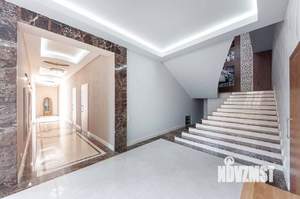 Дом 1381м², 3-этажный, участок 18 сот.  