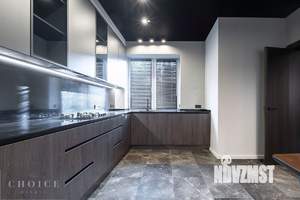 Таунхаус 400м², 4-этажный, участок 8 сот.  