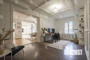 Дача 700м², 3-этажный, участок 17 сот.  