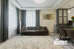 Таунхаус 190м², 3-этажный, участок 4 сот.  