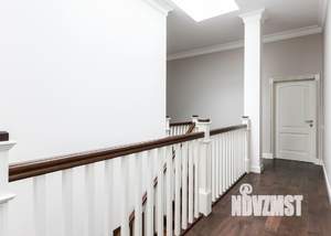 Дом 450м², 2-этажный, участок 6 сот.  